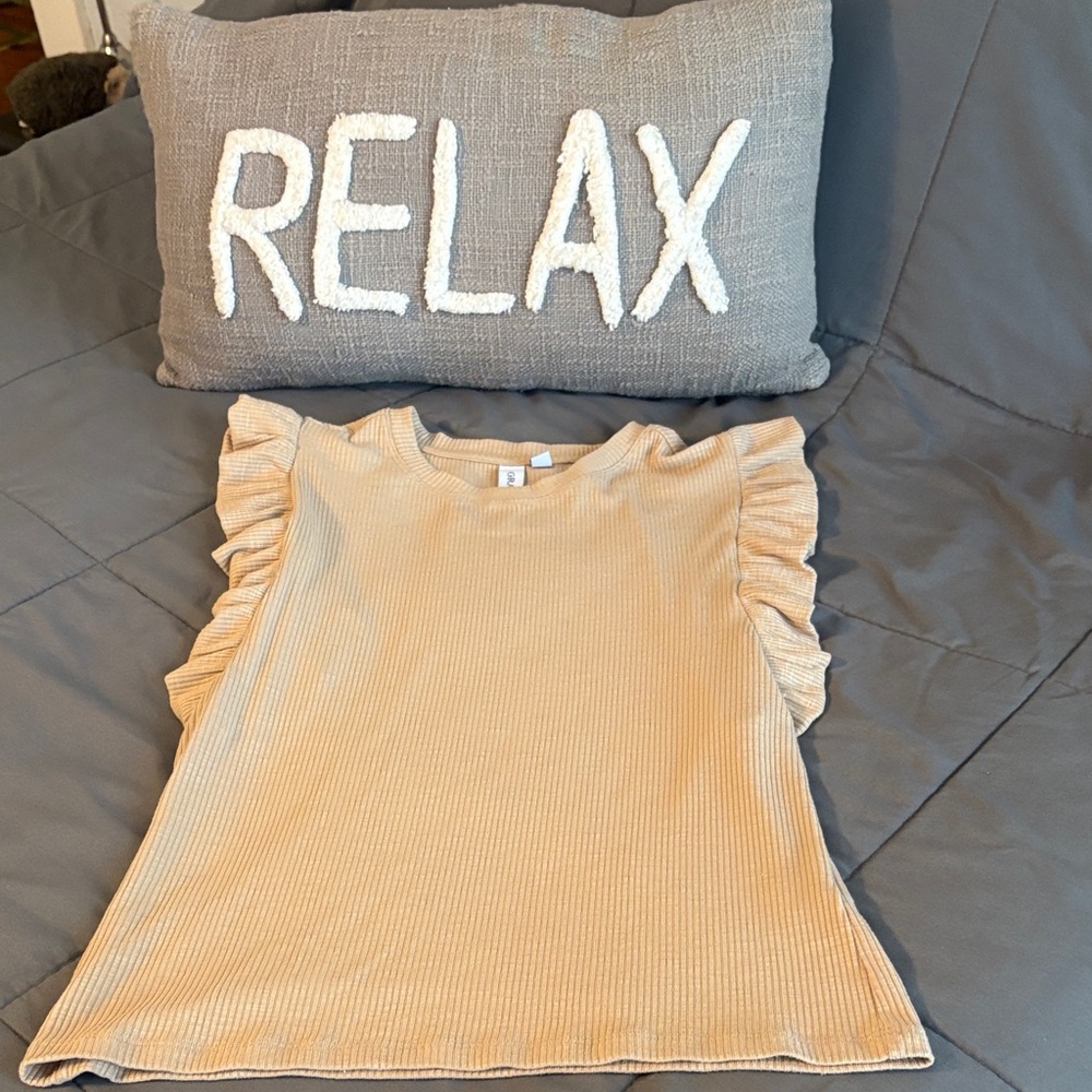 New S Spring Ruffled Beige Top Tan Grace + Karma Blouse Crewneck Romantic Boho